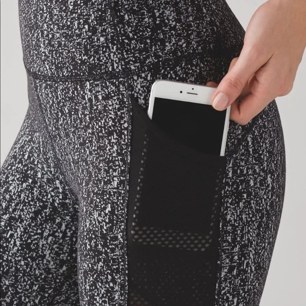 Lululemon Hi-Rise Fit Physique Crop Leggings Size 4
